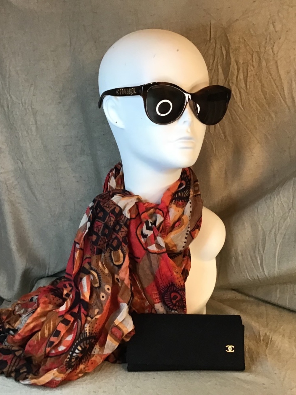 New Authentic Chanel Women’s Ch 5458 Polarized Oval Tortoiseshell Sunglasses.